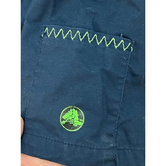 Crocs Blue Green scrub top size XL - Picture 4 of 5